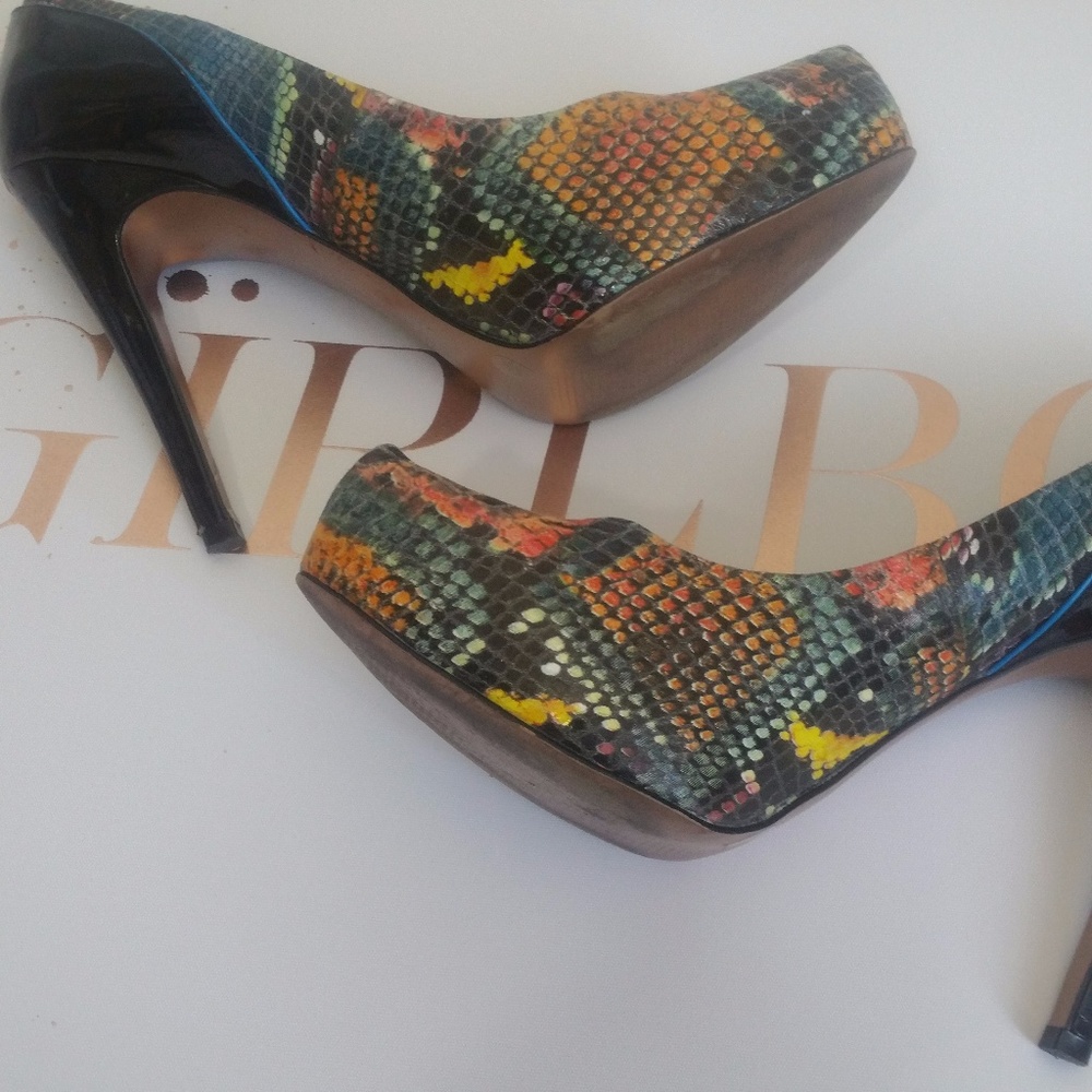 Bcbgeneration Peyton Multi Colored Snakeskin Pump - image 5